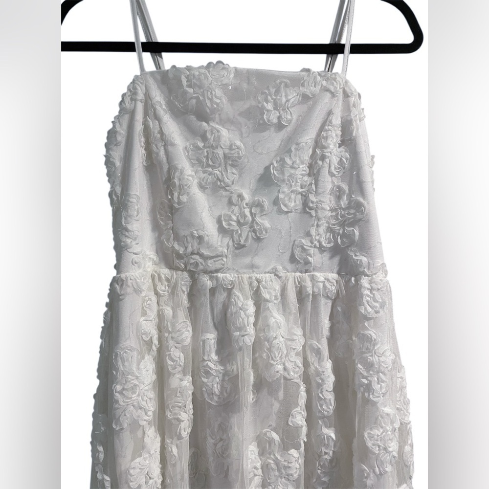 Delightful Charisma White Embroidered Sequin Mesh Midi Dress Medium - Picture 8 of 9